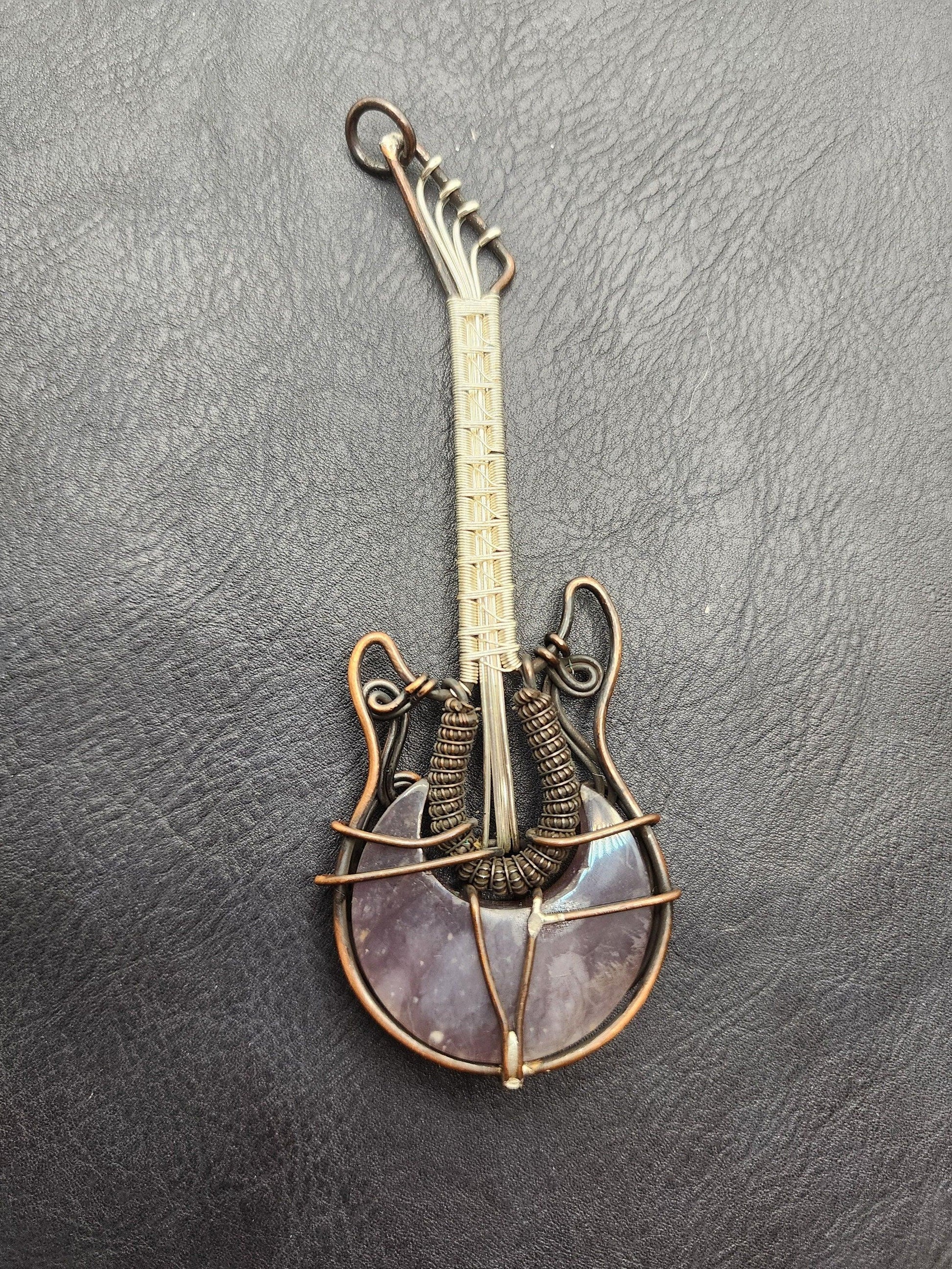 Wire Wrapped Guitar with Grape Agate Stone - SG5 - Beaunique Boutique